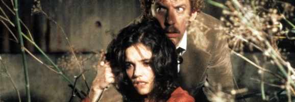 Donald Sutherland and Brooke Adams in Invasion of the Body Snatchers (1978)