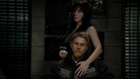 Season 4 ends with Jax becoming the new SAMCRO president with Tara by his side