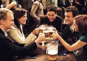 How I Met Your Mother cast enjoying a drink