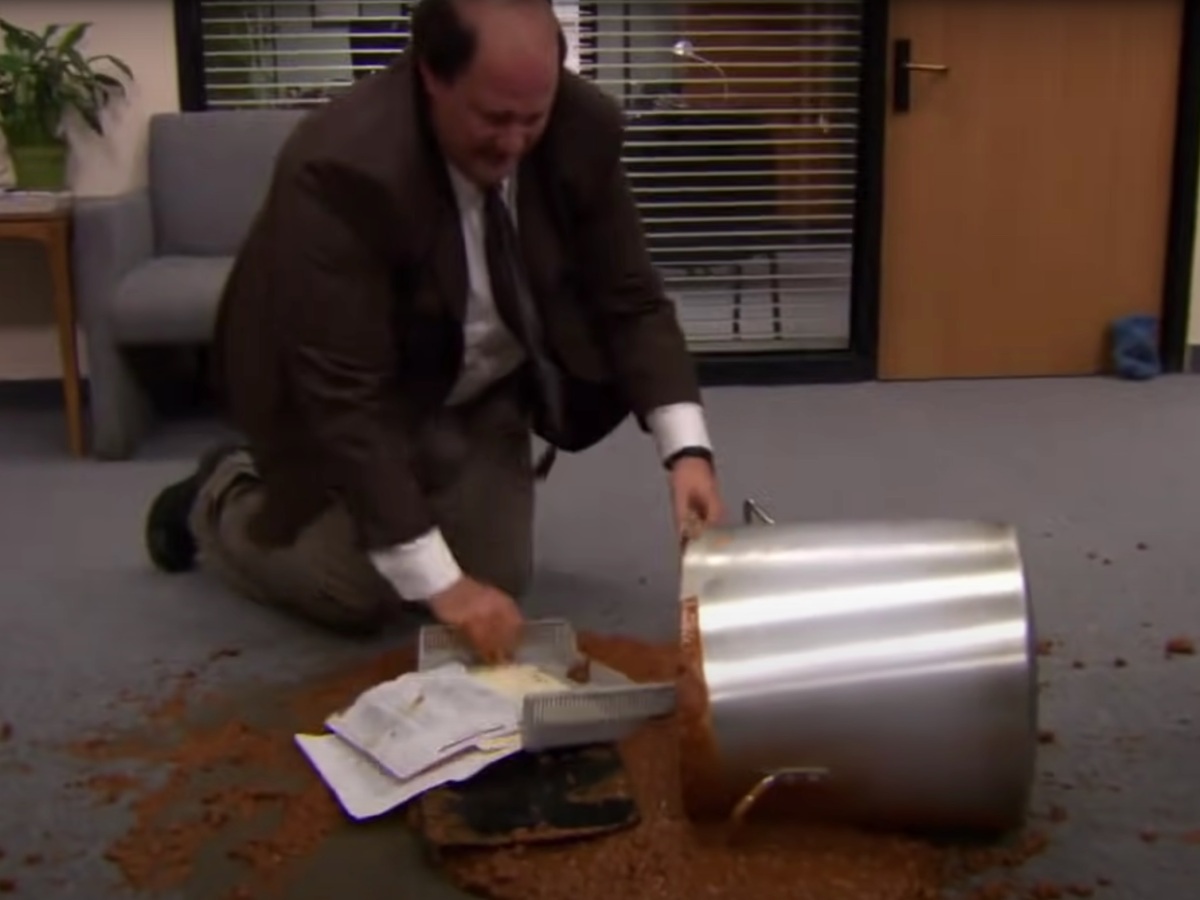 Kevin Malone spills his chili everywhere