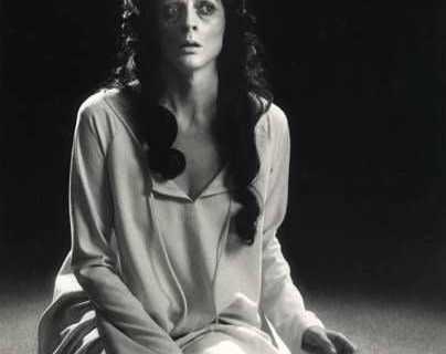 Maggie Smith portraying an unstable Lady Macbeth
